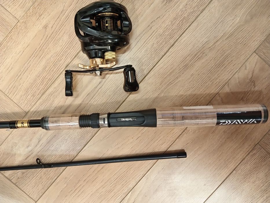 Продам кастинговый спининг daiwa для рыбалки