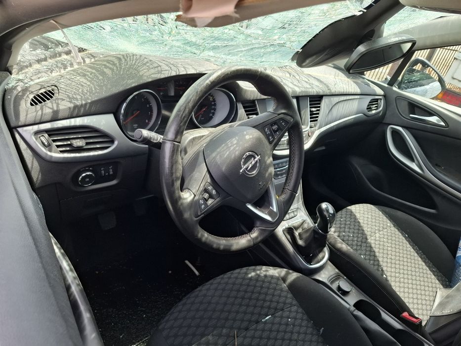 Elemente Caroserie Opel Astra K SportsTourer(B16)an 2018 Motor 1.0 Turbó (35) 999cm B10XFL Rulaj 98.534km !