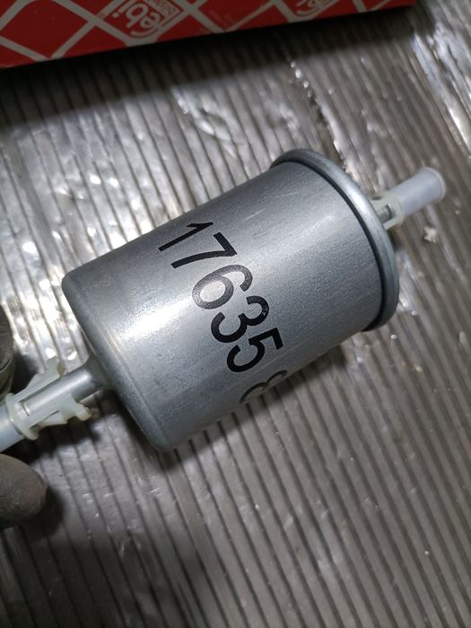 Filtru combustibil , livrez colet avantajos oriunde în țară !