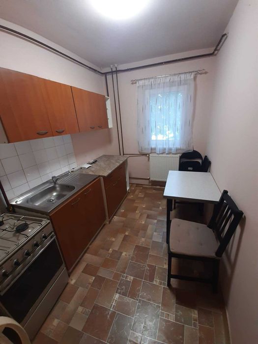 Proprietar inchiriez apartament 1 camera