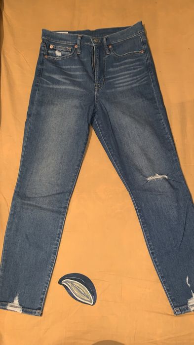 Новые джинсы от Gap.