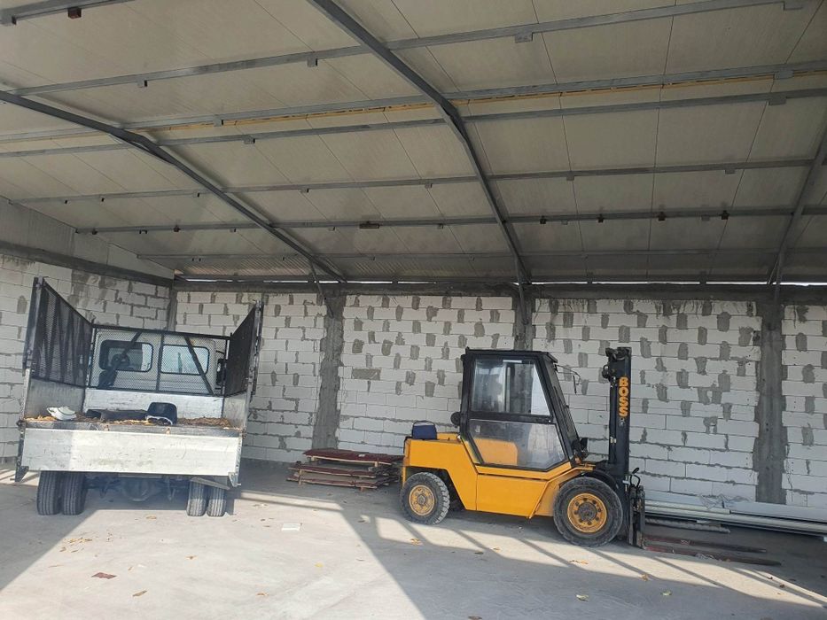 Inchiriez hala/asociere