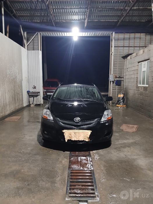 Tayota yaris xolati yaxshi