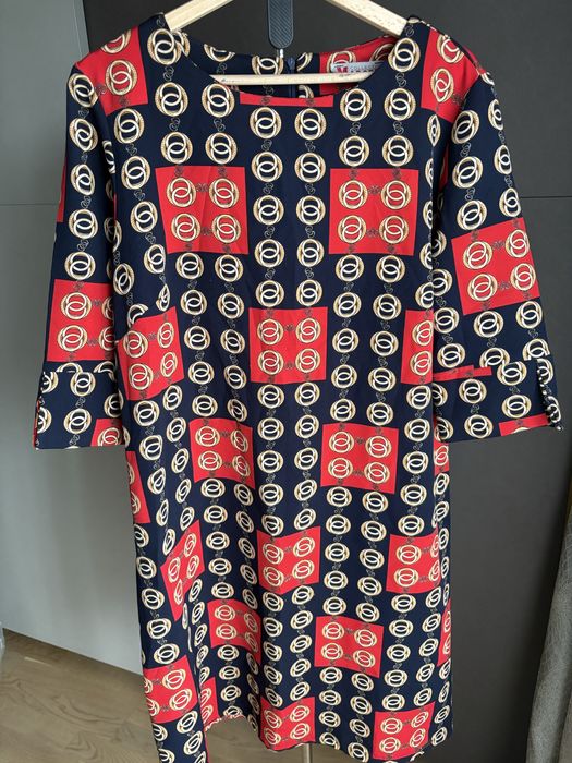 Rochie cu maneci evazate