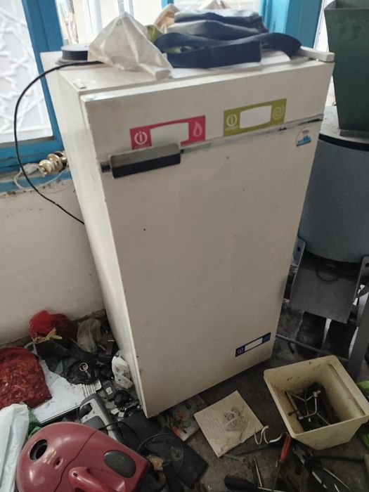 Продается холодильник рабочий.
