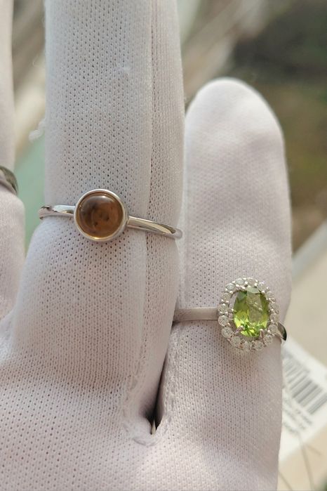 Кольца Серебро 925. С натуральным камнем.