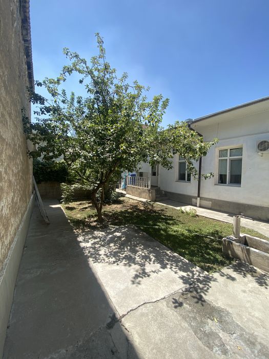 Тошкент ,Нурафшон кўча 1 сотих 70.000