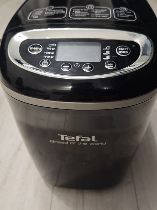 Masina de paine Tefal 1600w 1.5kg 19 programe