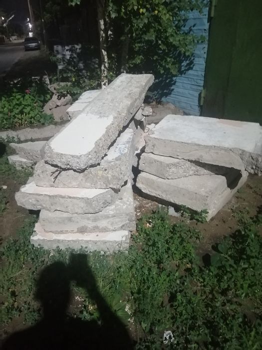 Отдам бетонные плиты, самовывоз