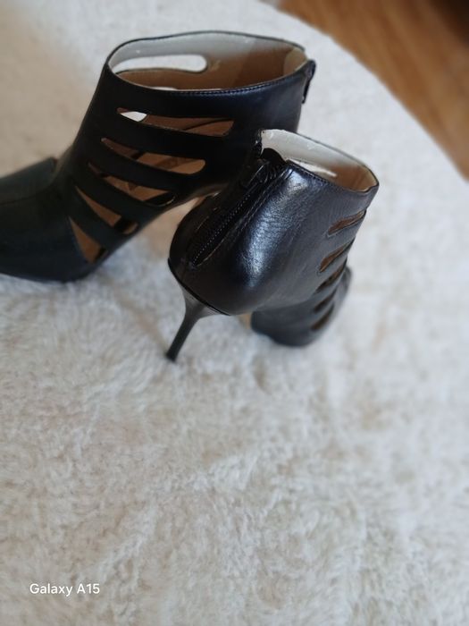 Ghetuțe toc Buffalo  london