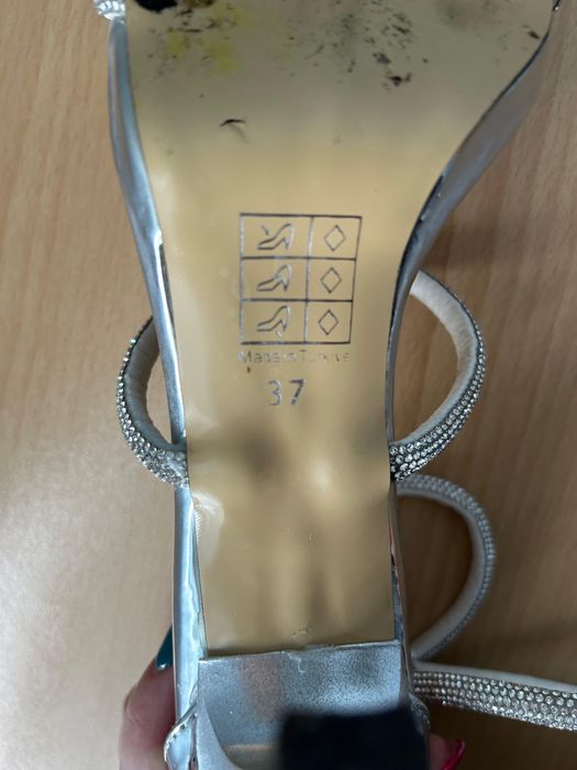 Официални сребристи обувки