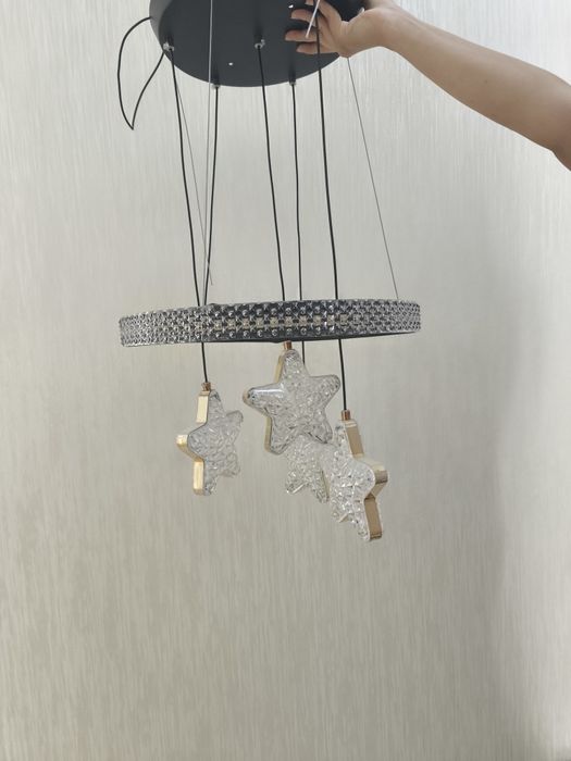 Люстра со звездами