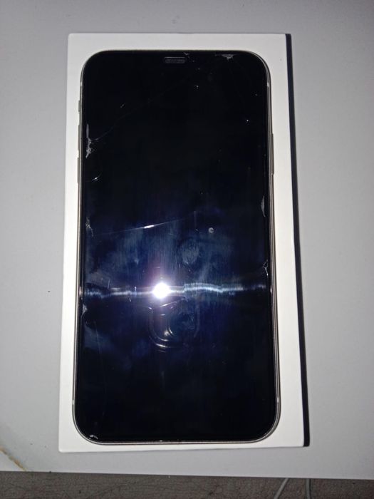 Айфон 11сатылады