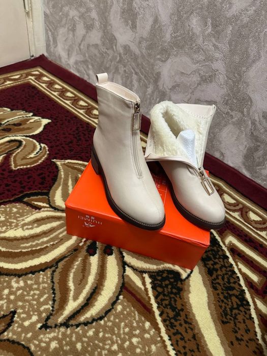 Пол сапок янги  кийилмаган