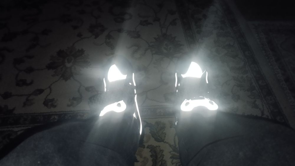 Продам кроссовки ланвины