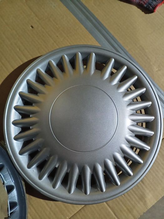 Колпаки новые на 13