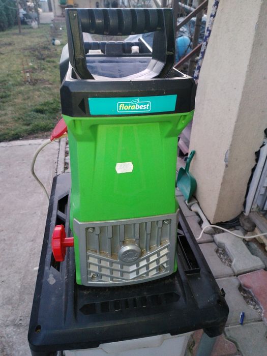 Tocător de crengi  2800  W