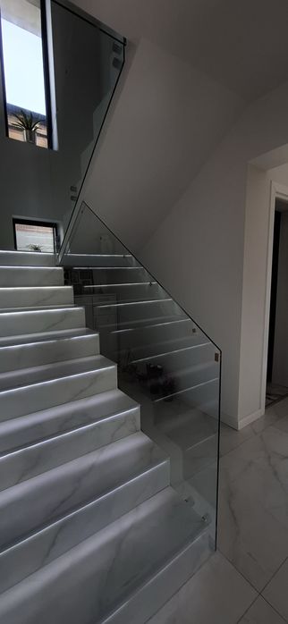 Balustrade din sticlă