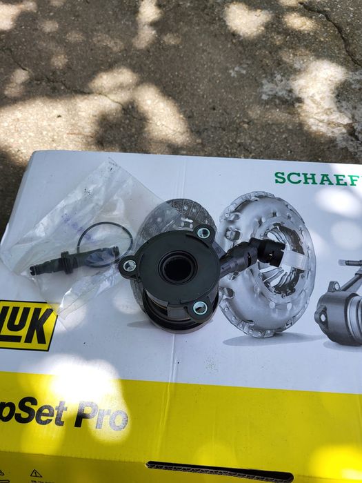 Помпа за съединител OPEL VECTRA C - чисто нова