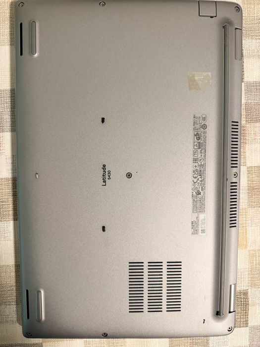 Dell Latitude 5430 i5-1245U 32gb RAM, 1tb nvme