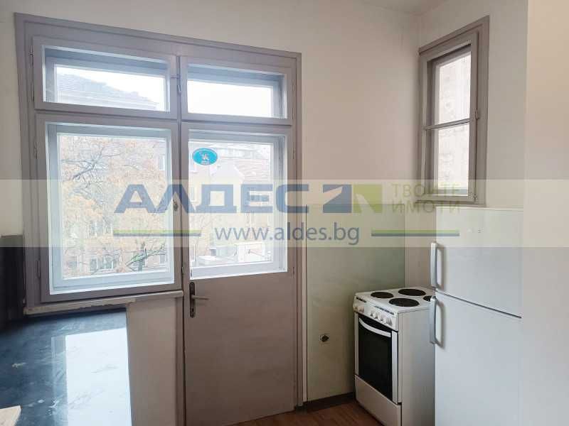 Дава се под наем Офис в София, Център - 120 кв.м за 600 € - Снимка #11