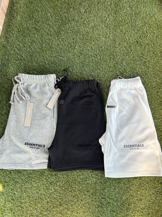 REDUCERE Pantaloni scurti // ESSENTIALS \\ Fear of God / Premium