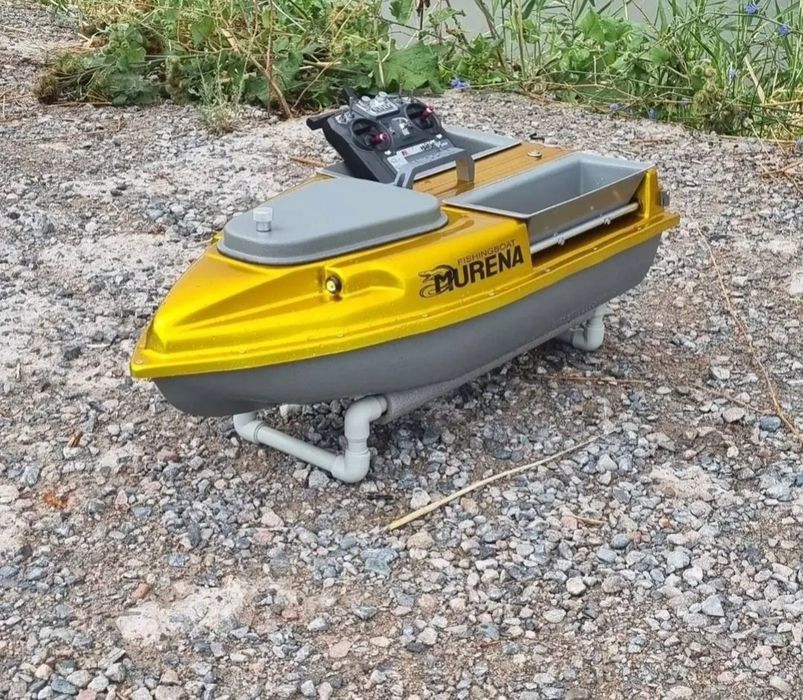 Прикормочный карповый кораблик