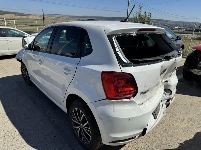 Aripa spate stanga Volkswagen Polo 5 6R