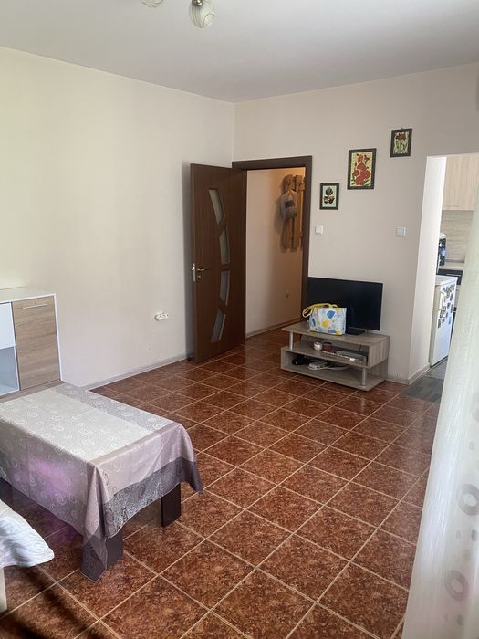 Студио за продажба