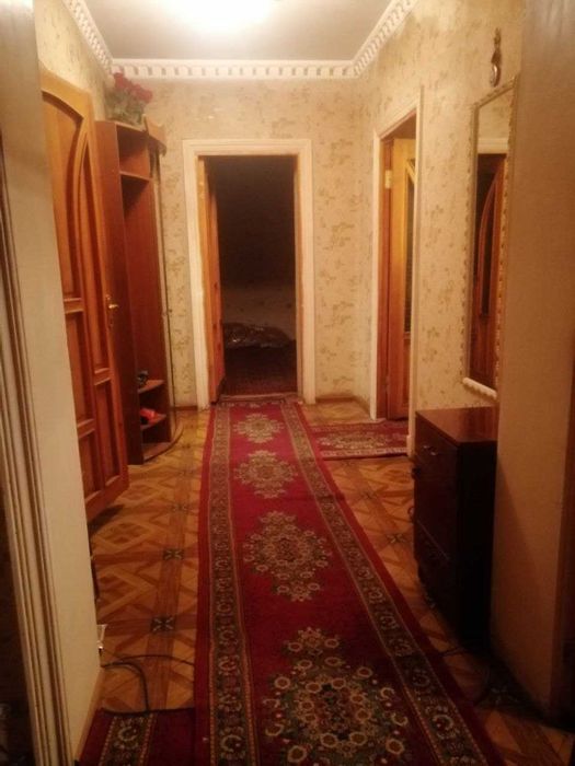 Продается квартира в Яшнабадском районе Куйлюк 2-х ком на 2-этаже