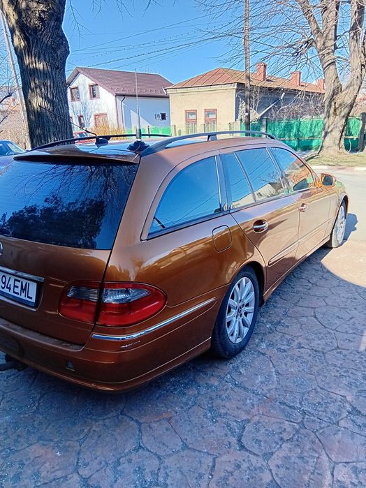 MERCEDES E-class W211