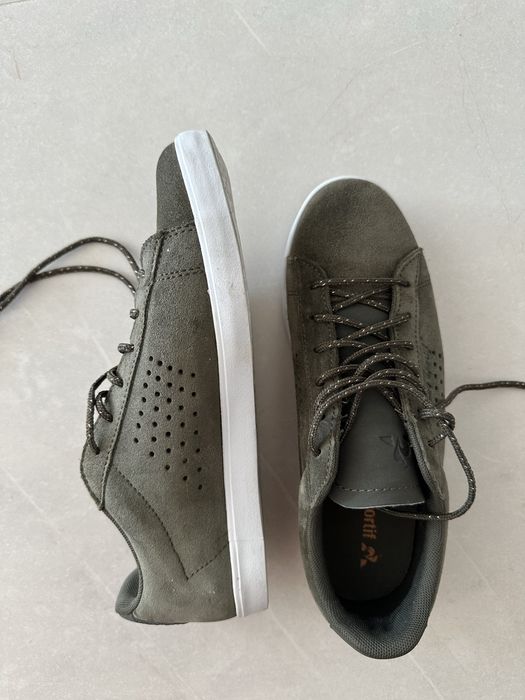 Зелени кецове от велур