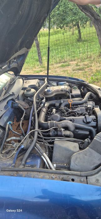 VOLKSWAGEN Passat 0 — imagine 2