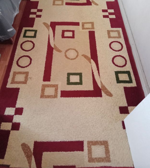 Продаётся палас и дорожка Б/У.