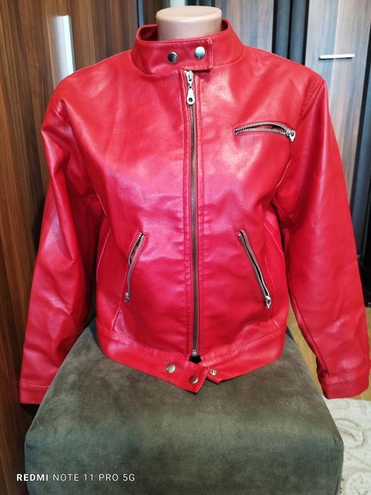 Дамско кожено яке