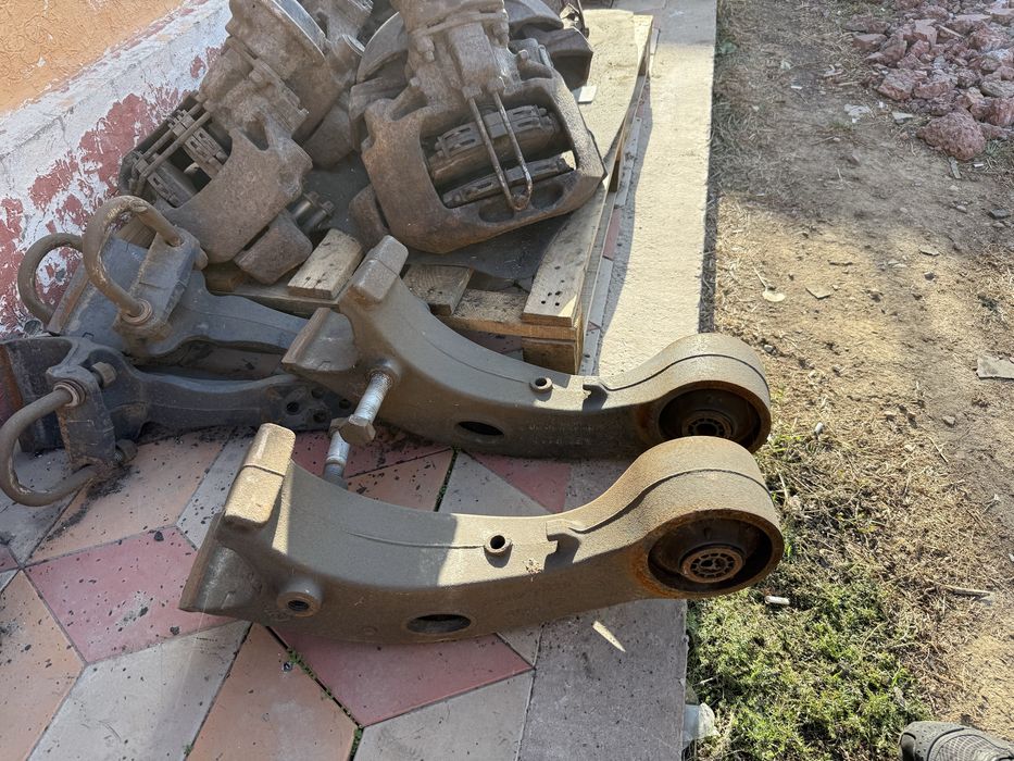 Запчасти на полуприцеп