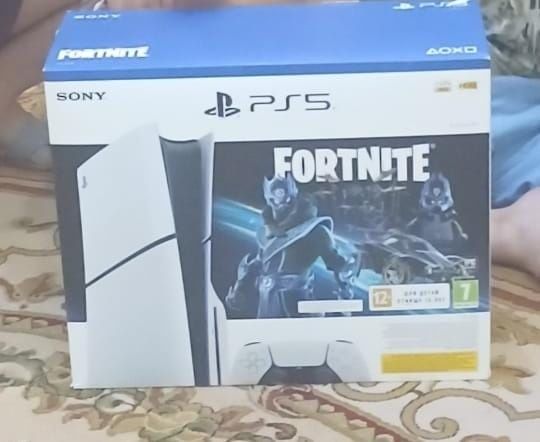 PlayStation 5 с дисководом | Полный комплект | Отличное состояние
Play