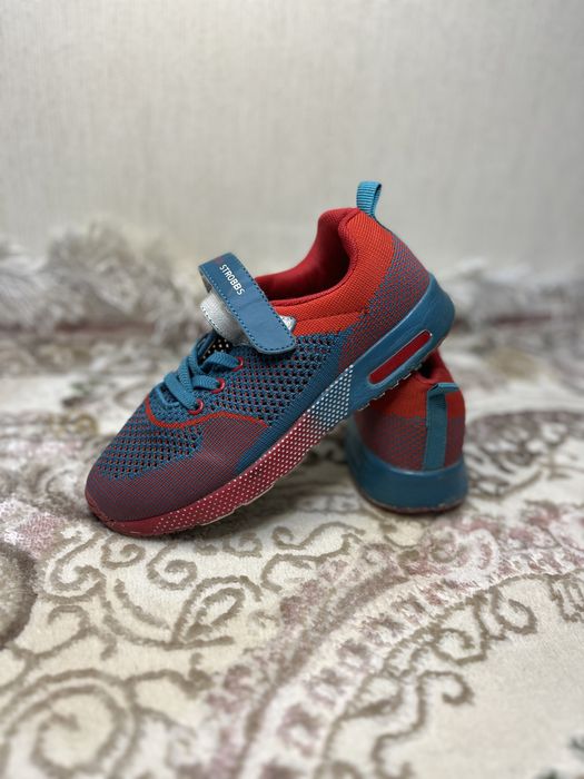 Кроссовки для девочек размер 34