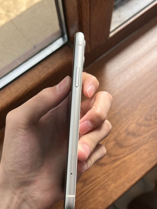 iPhone 11 white обмен тоже интересует