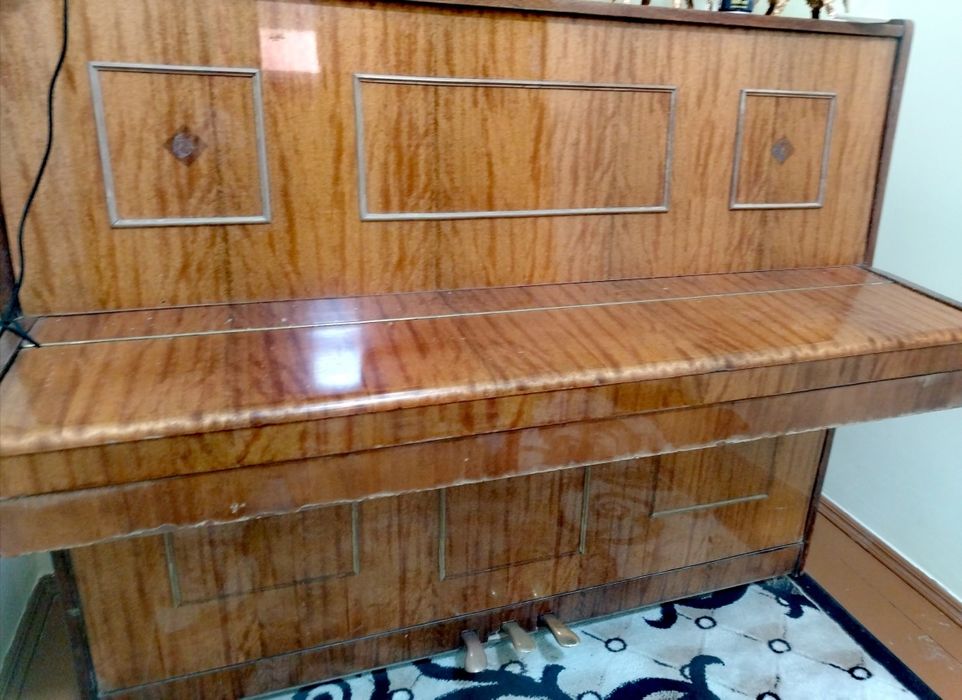 Pianino, fortepiano-Belarus