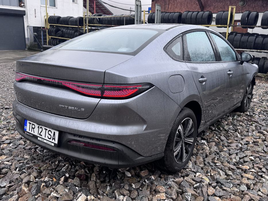 BYD Seal 5 DM 1.5 Plug in hybrid 2026 avariat