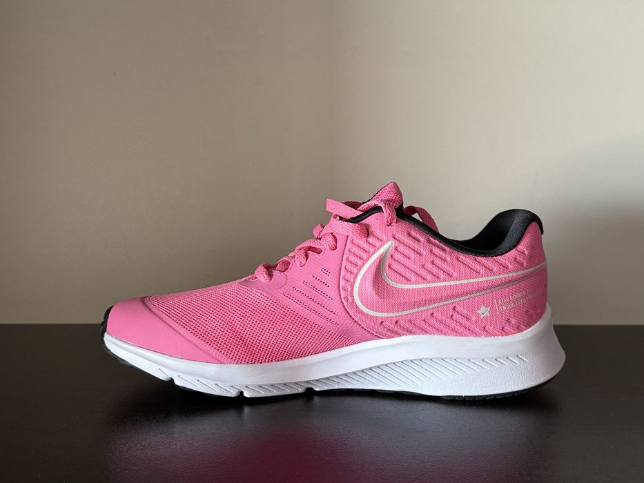 Nike Star Runner 2 GS 36номер 23см Стелка Нови без Кутия