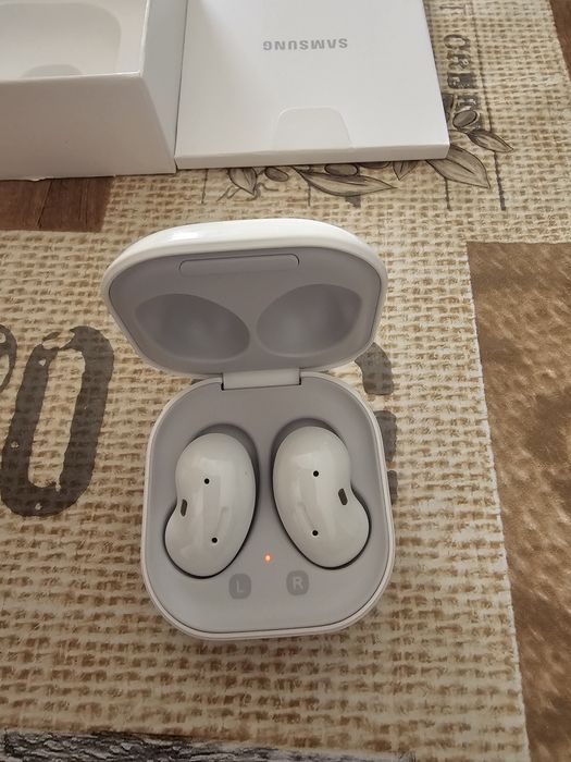 Căști Samsung Galaxy Buds Live