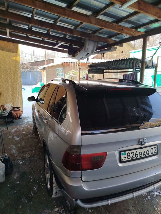 Продам BMW x5 2000года