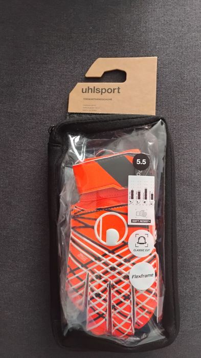 Вратарски ръкавици 5.5 Uhlsport Soft resist + Flexframe (нови)