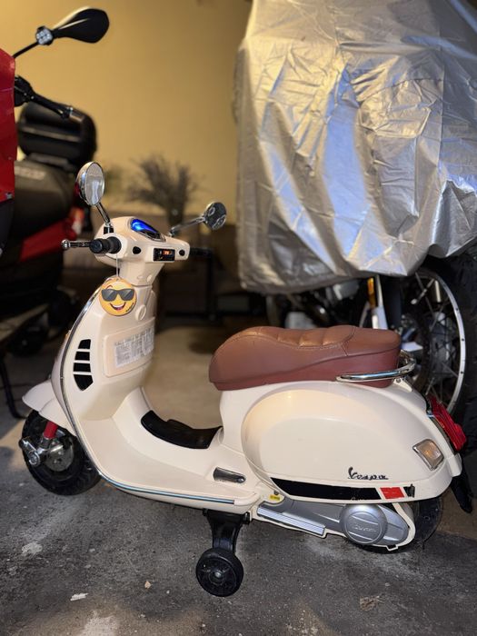 Scuter electric copii piaggio vespa