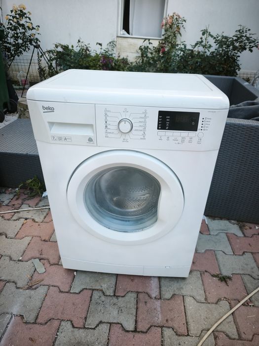Mașina de spălat rufe Beko