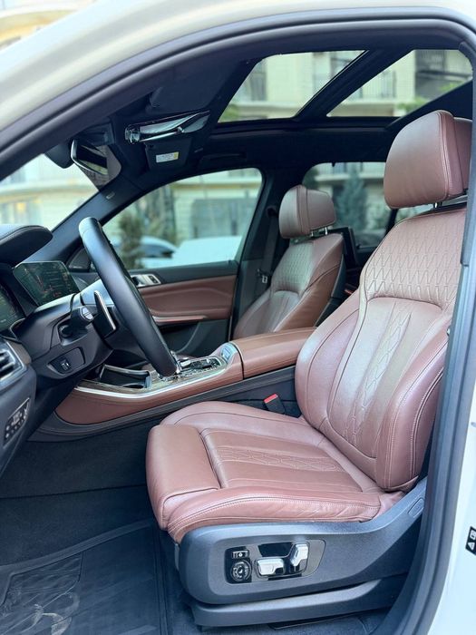 Bmw X5 M50i 4.4 twin power turbo Full