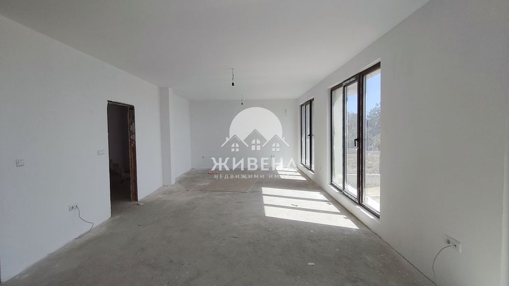 Нова триетажна къща, м-т Акчелар, РЗП: 240 кв.м, двор: 520 кв.м