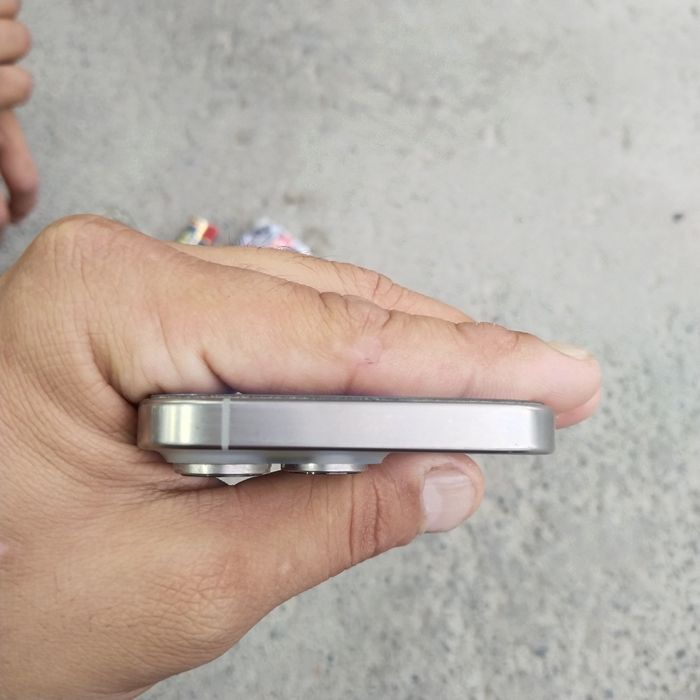 Iphone 16 pro esim